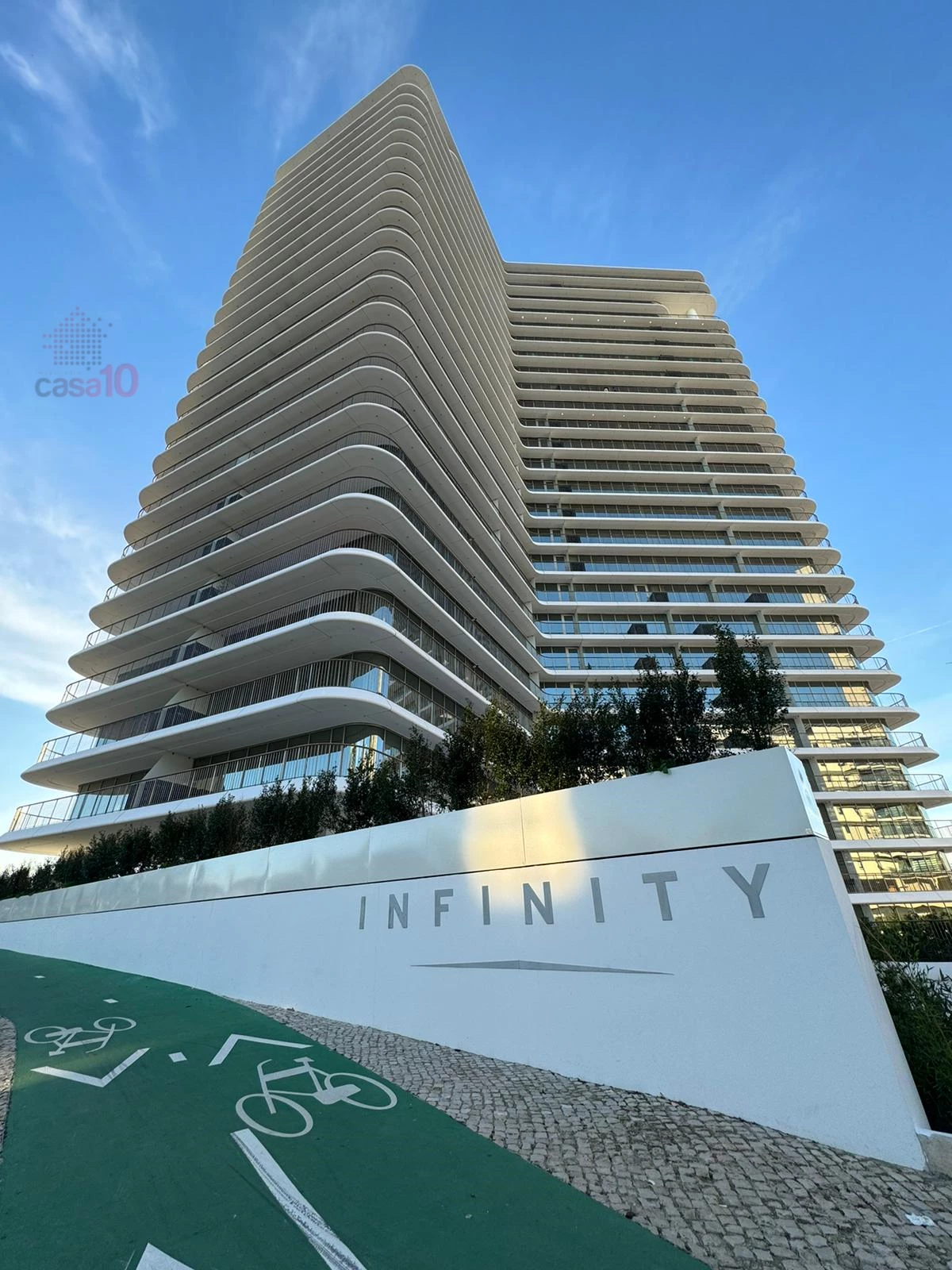 LUXURY 2 BEDROOM APARTMENT FOR SALE IN INFINITY TOWER LISBON